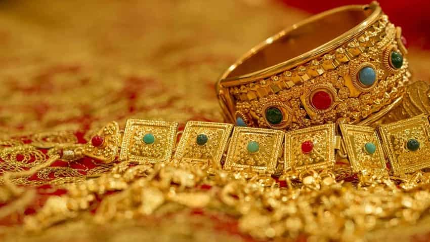 Instructions to bring in cash by purchasing gold items